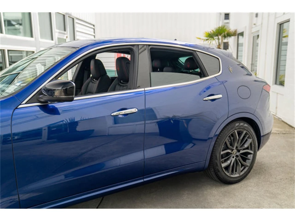 2024 Maserati Levante - Image 6 of 12