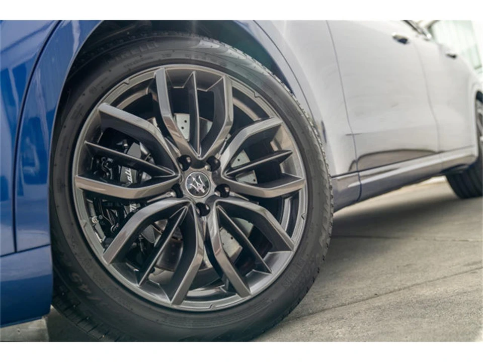 2024 Maserati Levante - Image 4 of 12