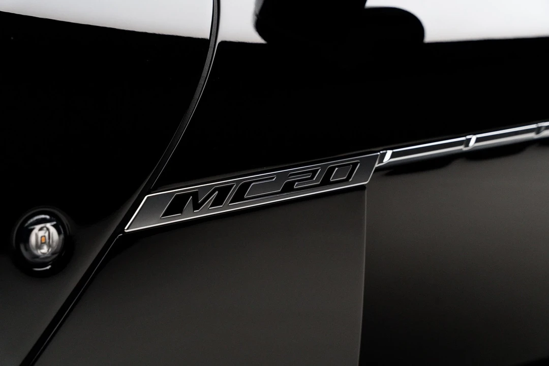 2024 Maserati MC20 - Image 15 of 31