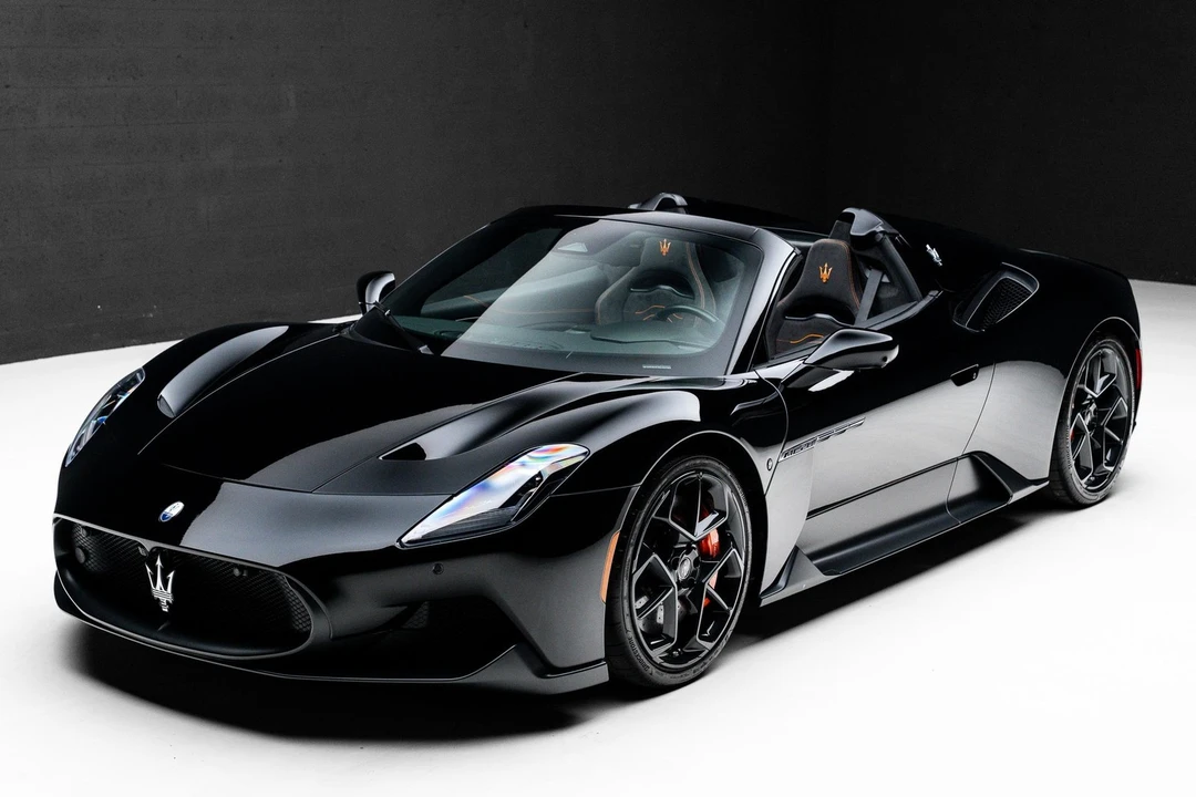 2024 Maserati MC20 - Image 27 of 31