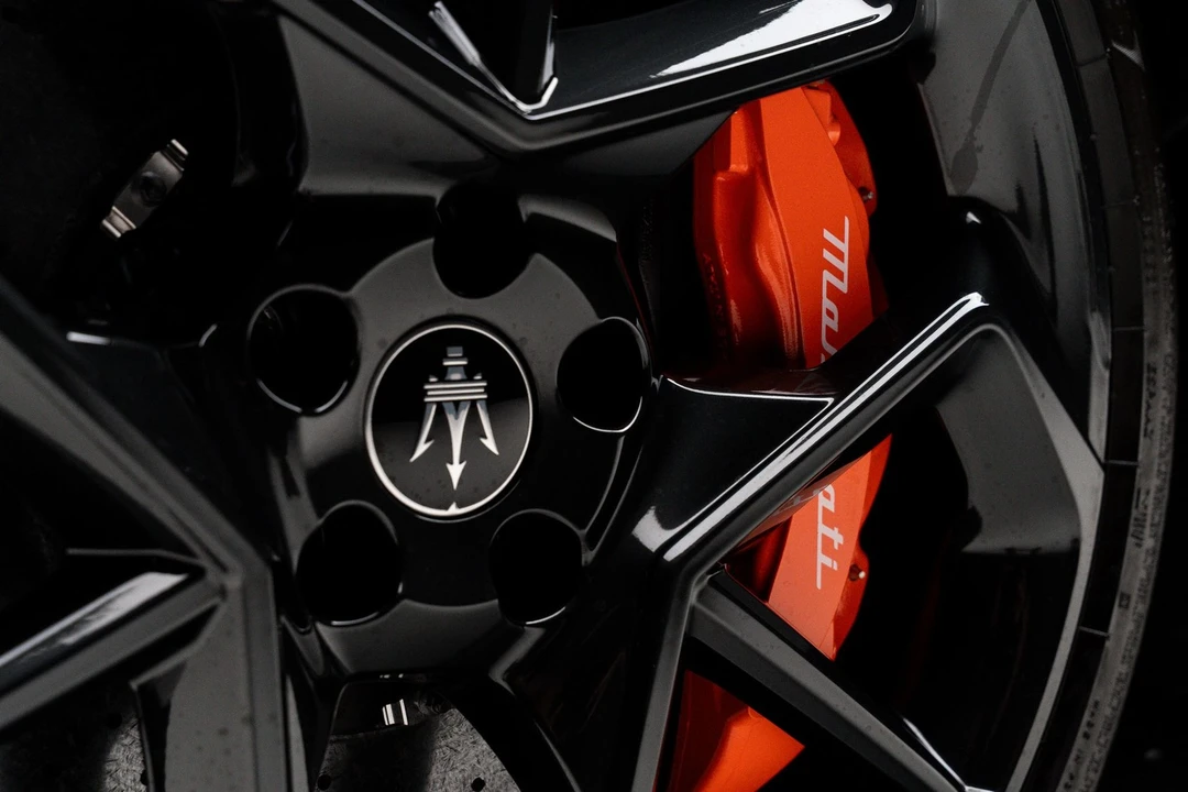 2024 Maserati MC20 - Image 14 of 31