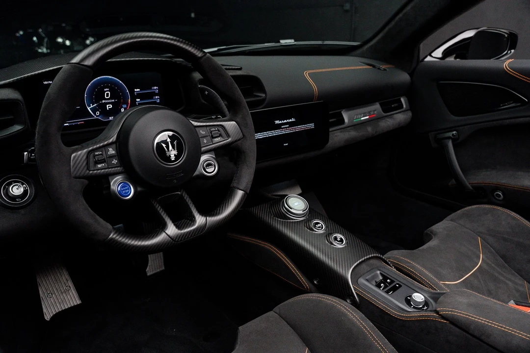 2024 Maserati MC20 - Image 2 of 31