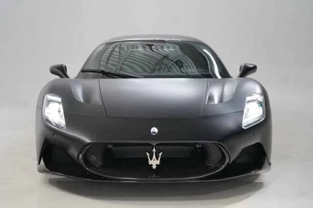 2024 Maserati MC20 - Image 2 of 17