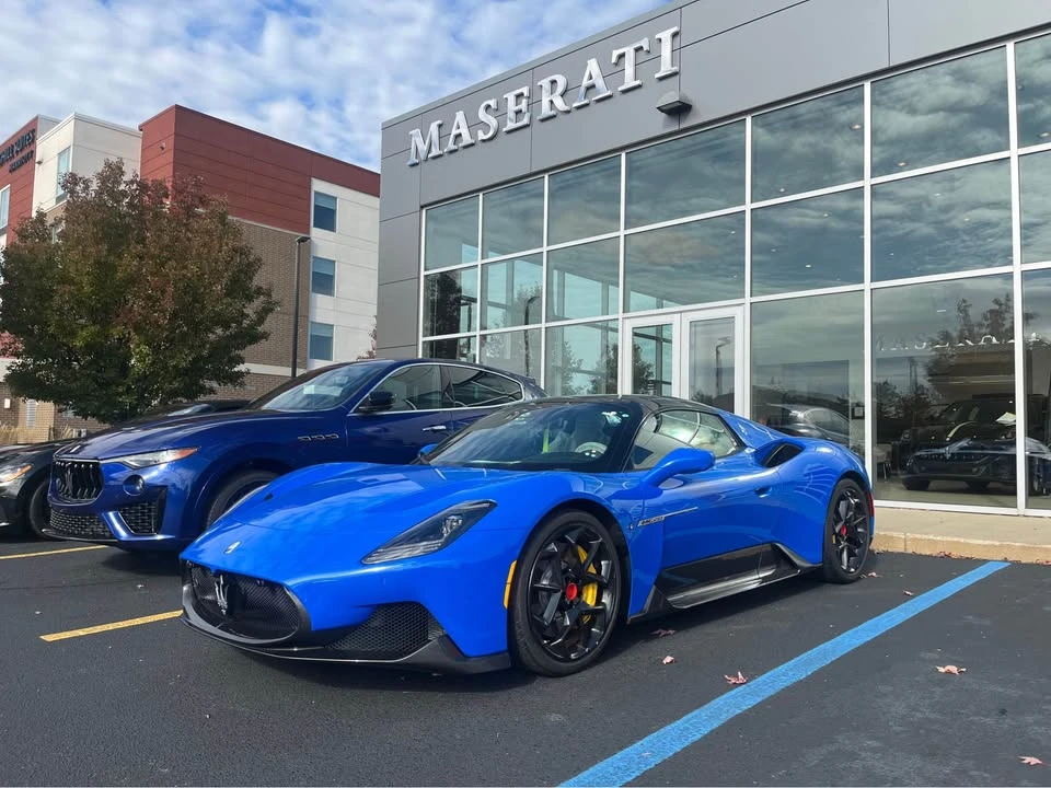 2024 Maserati MC20 Cielo - Image 2 of 11
