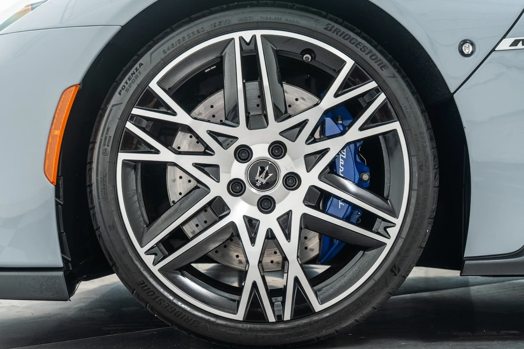 2024 Maserati MC20 Cielo - Image 10 of 21