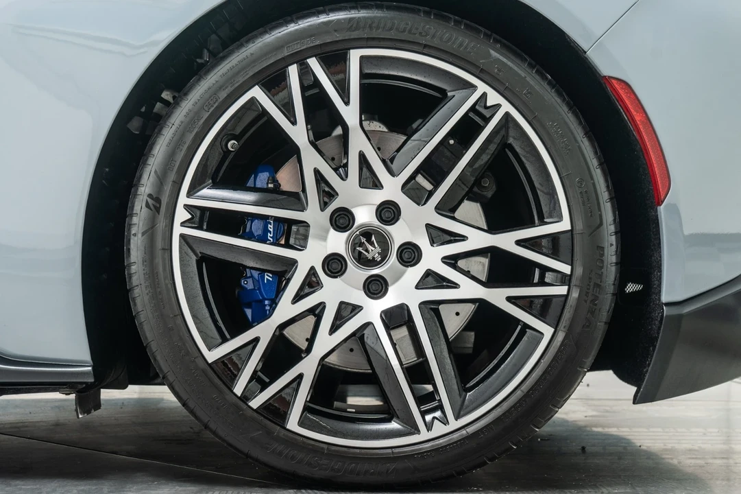 2024 Maserati MC20 Cielo - Image 11 of 21