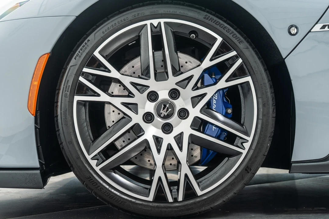 2024 Maserati MC20 Cielo - Image 10 of 21