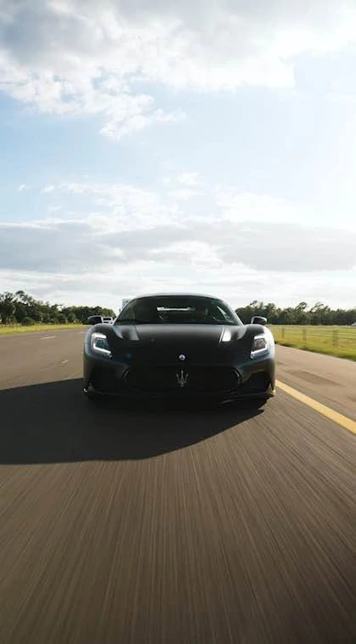 2024 Maserati MC20 - Image 9 of 14