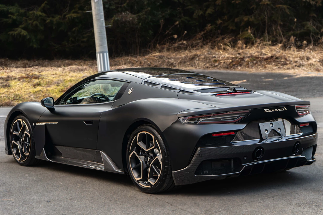2024 Maserati MC20 - Image 7 of 31