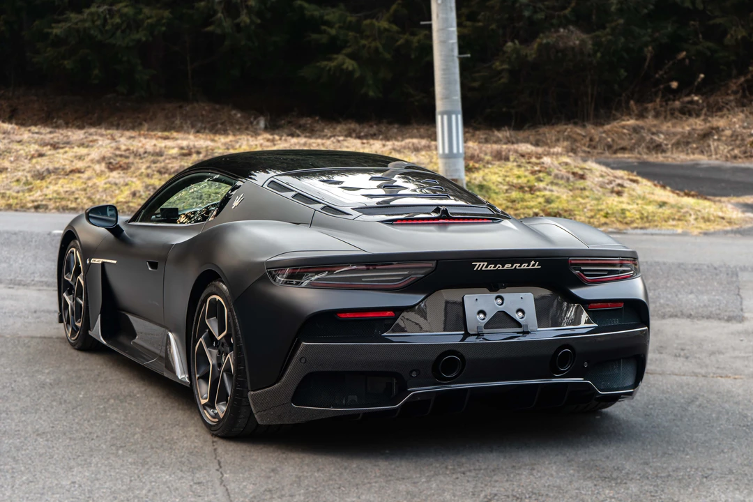 2024 Maserati MC20 - Image 10 of 31