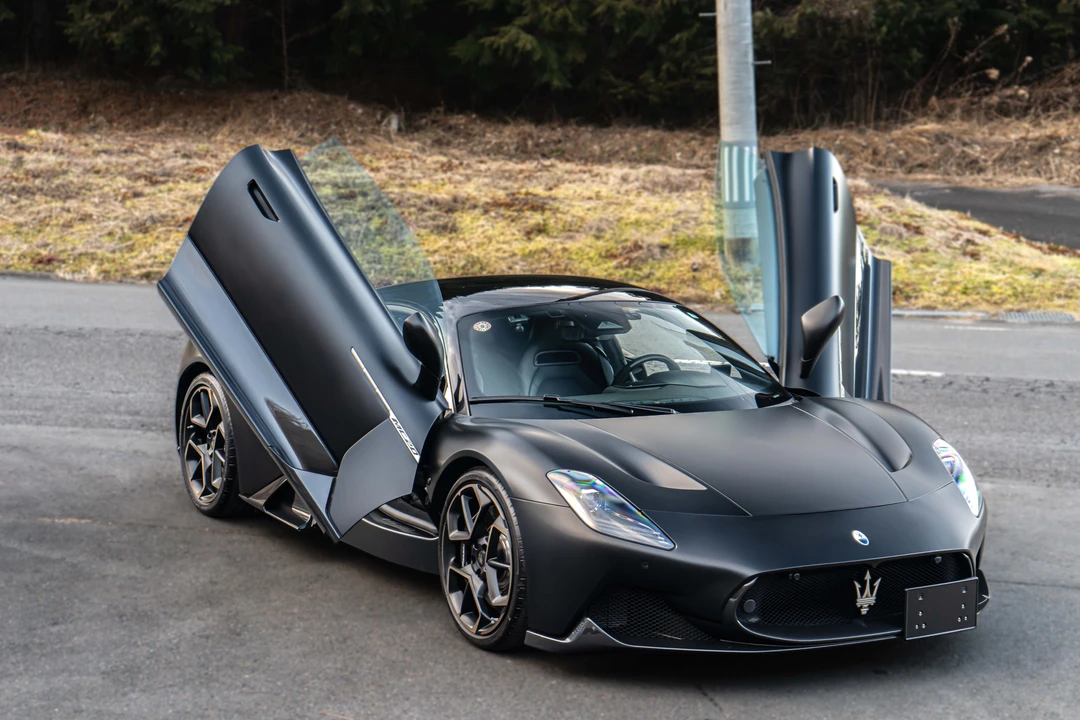 2024 Maserati MC20 - Image 23 of 31