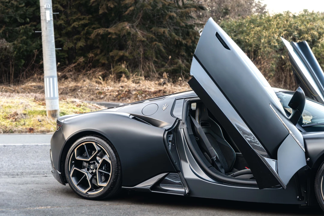 2024 Maserati MC20 - Image 29 of 31