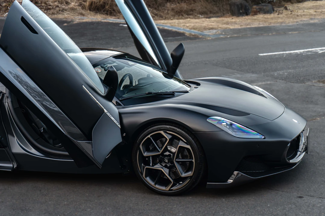 2024 Maserati MC20 - Image 30 of 31