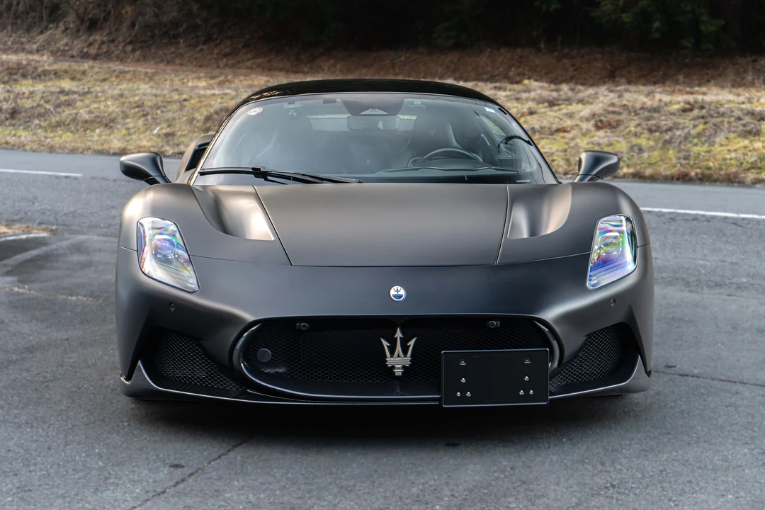 2024 Maserati MC20 - Image 2 of 31