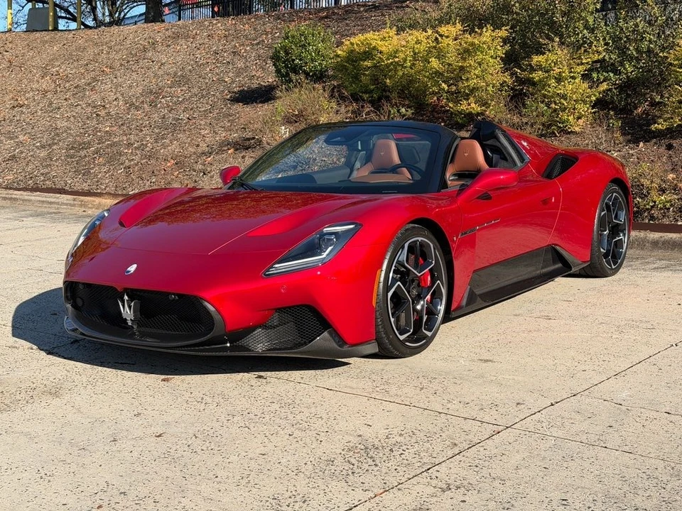 2024 Maserati MC20 - Image 2 of 21