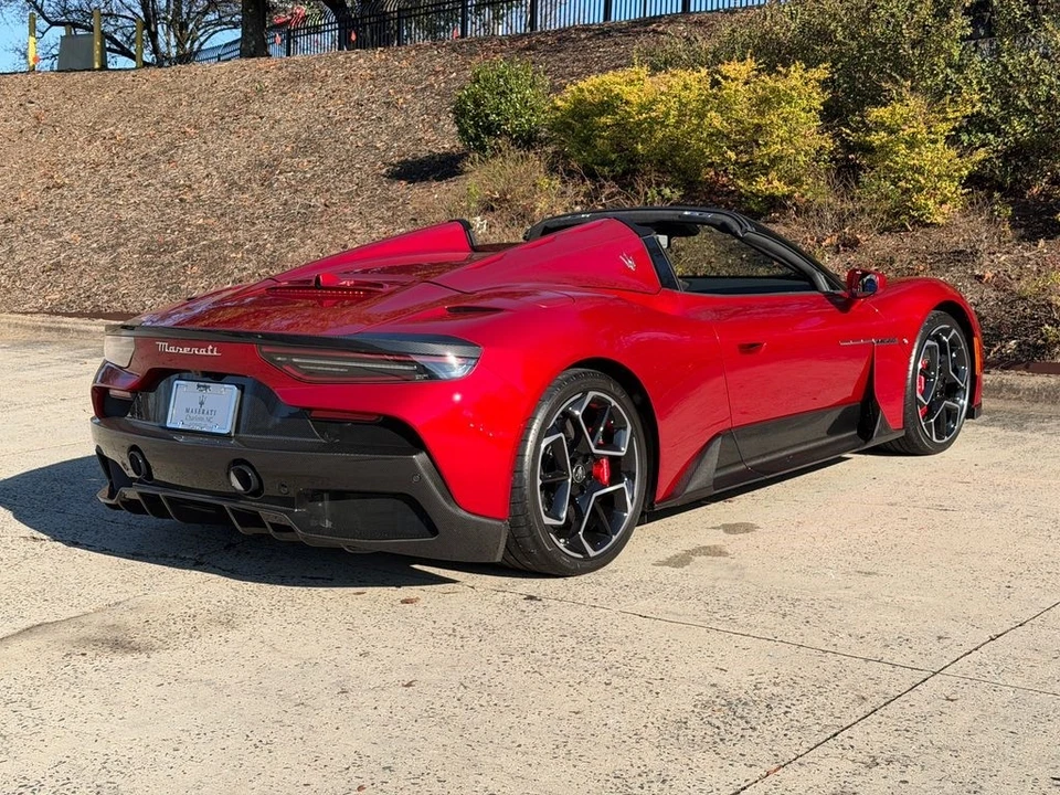 2024 Maserati MC20 - Image 7 of 21