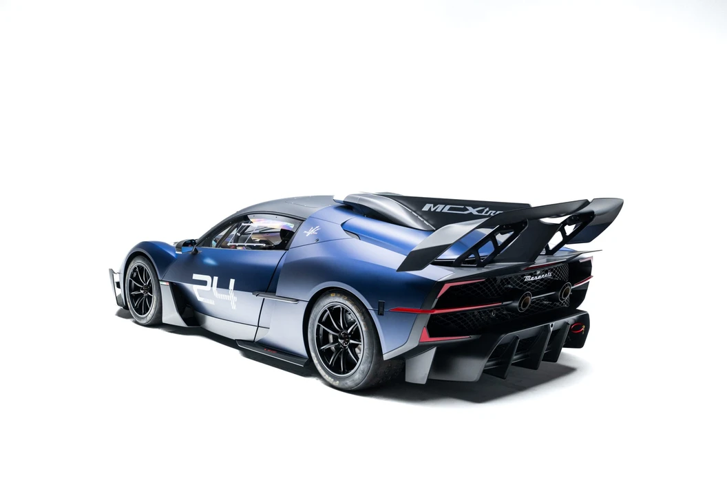 2024 Maserati MC20 - Image 14 of 31