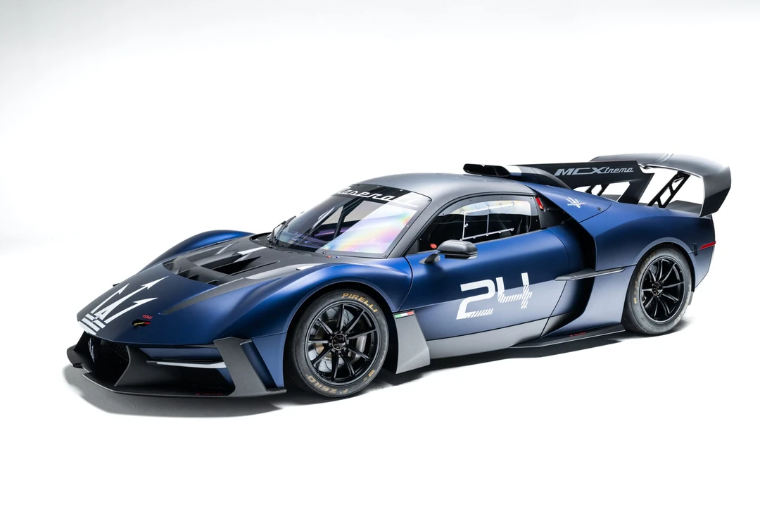 2024 Maserati MC20 - Image 2 of 31