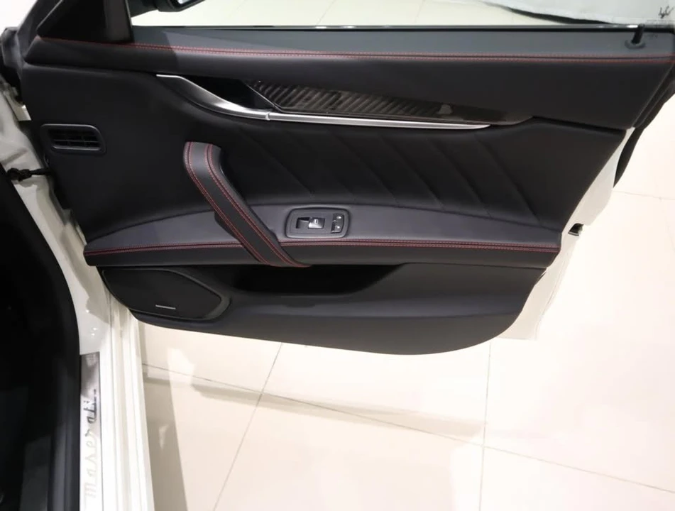 2024 Maserati Ghibli 3rd Gen - Image 15 of 20