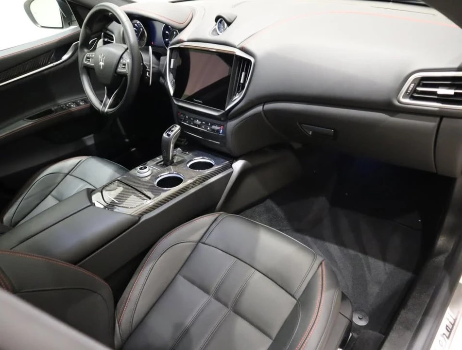 2024 Maserati Ghibli 3rd Gen - Image 17 of 20