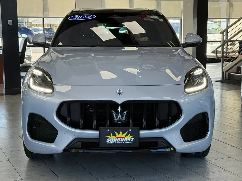 2024 Maserati Grecale - Image 2 of 20