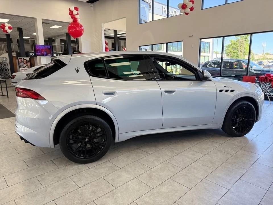 2024 Maserati Grecale - Image 8 of 20