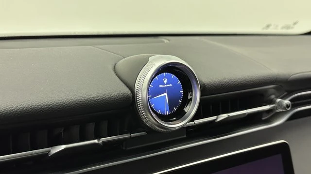 2024 Maserati Grecale - Image 11 of 20