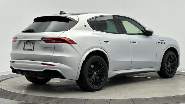 2024 Maserati Grecale - Image 7 of 20