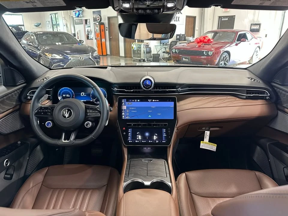 2024 Maserati Grecale - Image 13 of 19