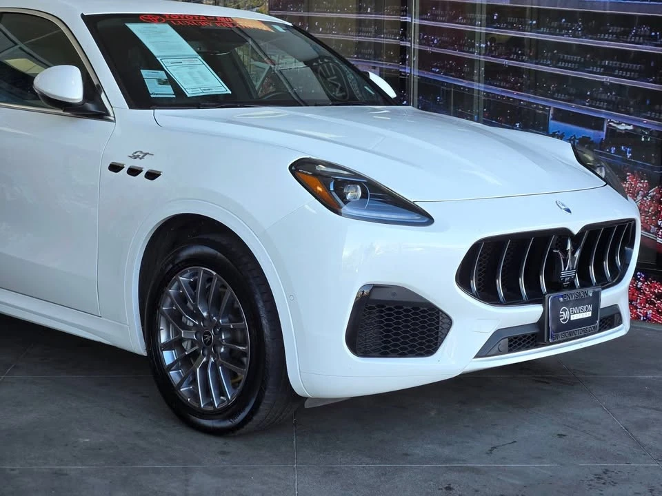 2024 Maserati Grecale - Image 2 of 20