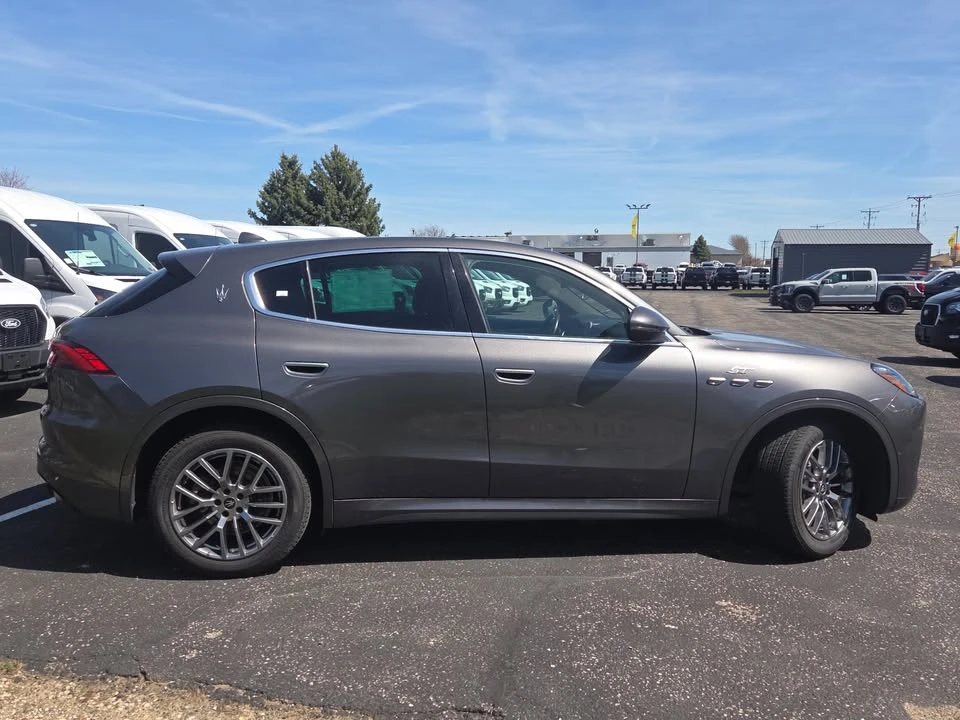 2024 Maserati Grecale - Image 3 of 11