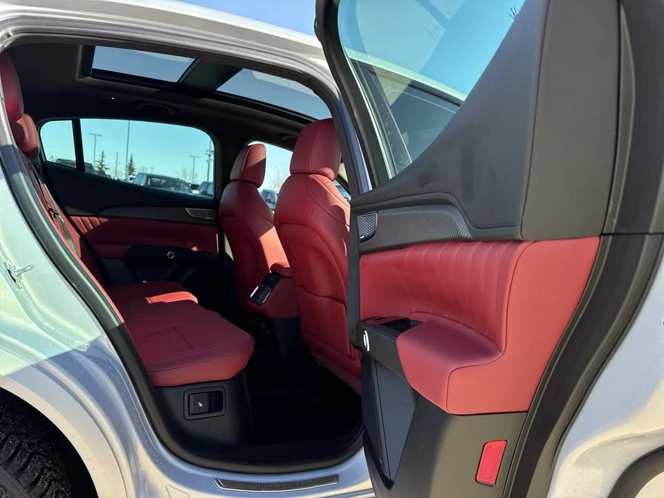 2024 Maserati Grecale - Image 13 of 20