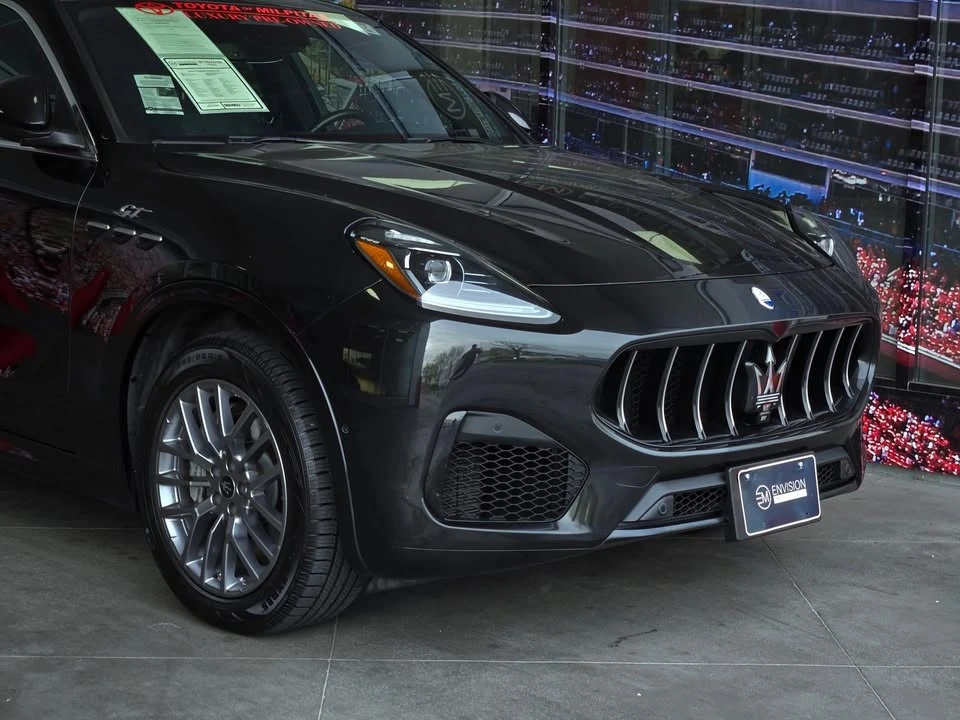 2024 Maserati Grecale - Image 2 of 20