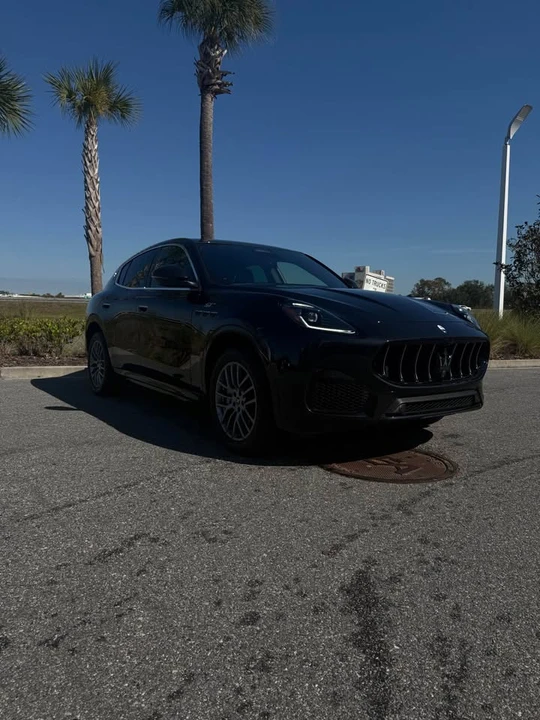 2024 Maserati Grecale - Image 2 of 10