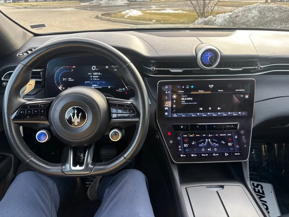 2024 Maserati Grecale - Image 8 of 13
