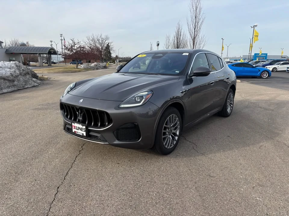 2024 Maserati Grecale - Image 2 of 13