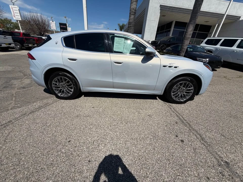 2024 Maserati Grecale - Image 3 of 15