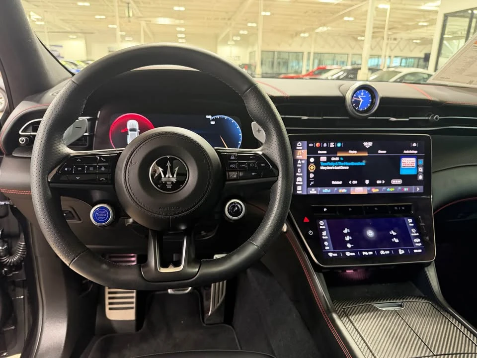2024 Maserati Grecale - Image 6 of 10