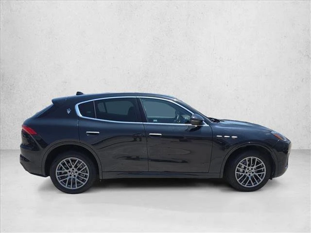 2024 Maserati Grecale - Image 4 of 15