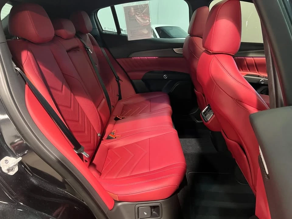 2024 Maserati Grecale - Image 16 of 18