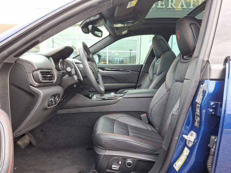 2024 Maserati Levante - Image 8 of 12