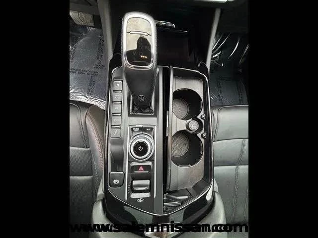 2024 Maserati Levante - Image 6 of 20
