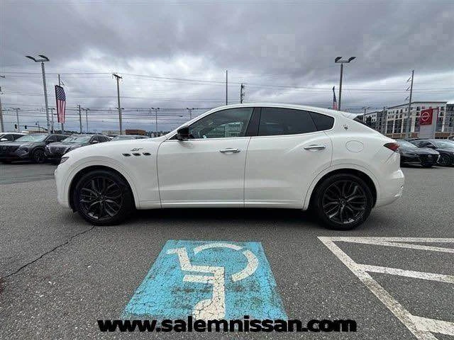 2024 Maserati Levante - Image 4 of 20