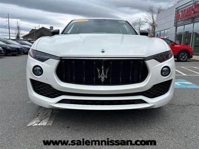 2024 Maserati Levante - Image 2 of 20