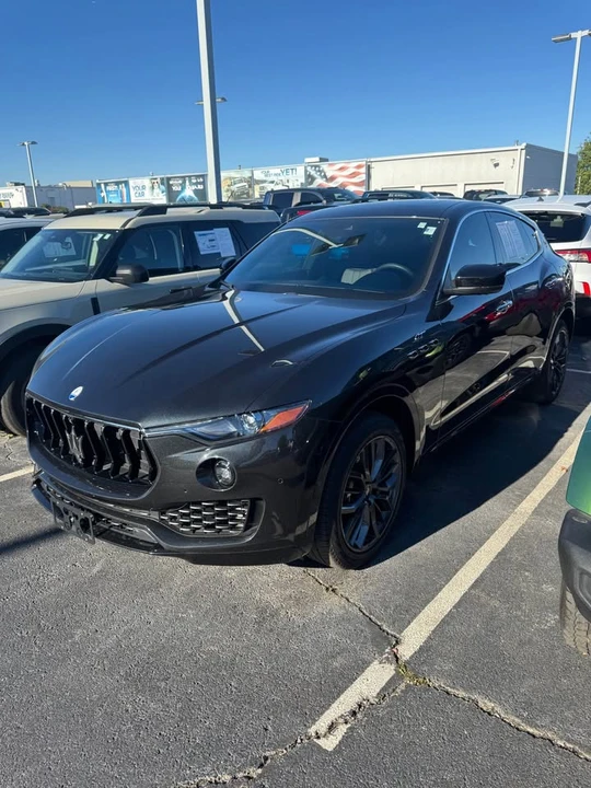 2024 Maserati Levante - Image 3 of 5