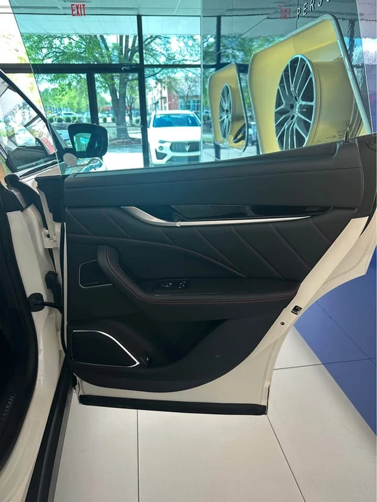 2024 Maserati Levante Modena - Image 7 of 11