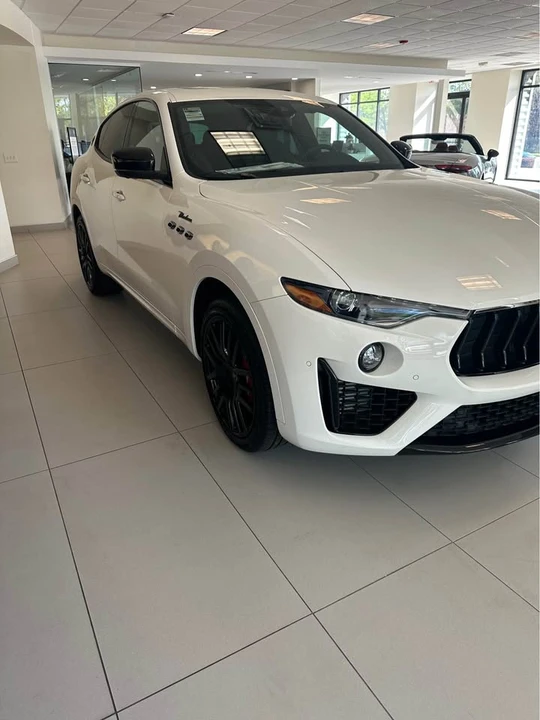 2024 Maserati Levante Modena - Image 2 of 11