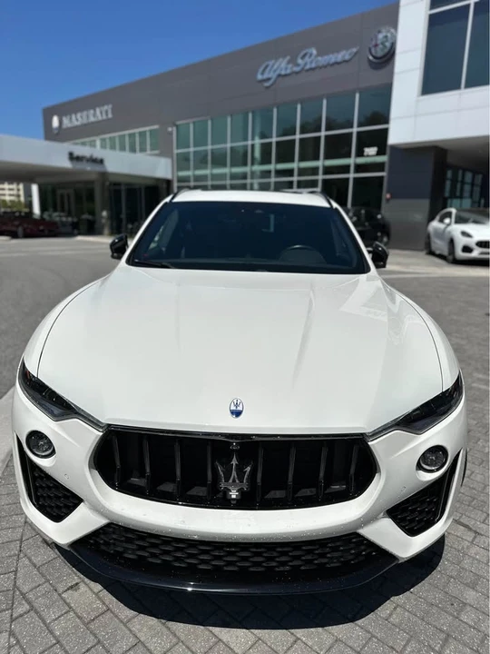 2024 Maserati Levante Modena - Image 2 of 12
