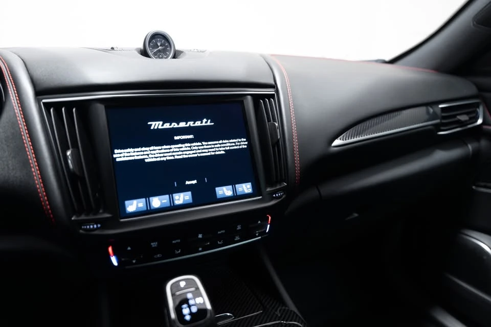 2024 Maserati Levante Modena - Image 11 of 12