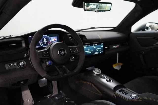 2024 Maserati MC20 - Image 13 of 17